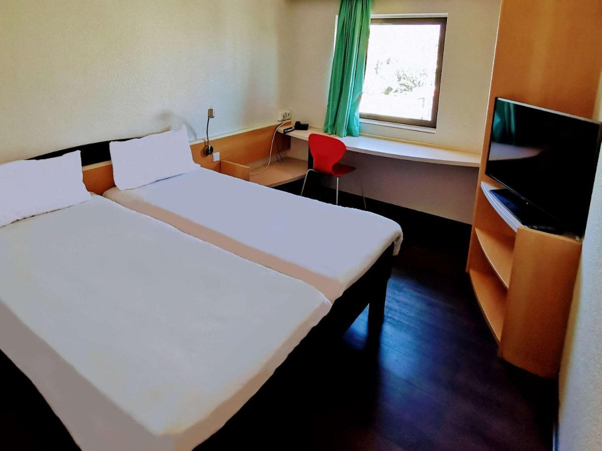 Hotel Ibis Leiria Fatima Екстер'єр фото