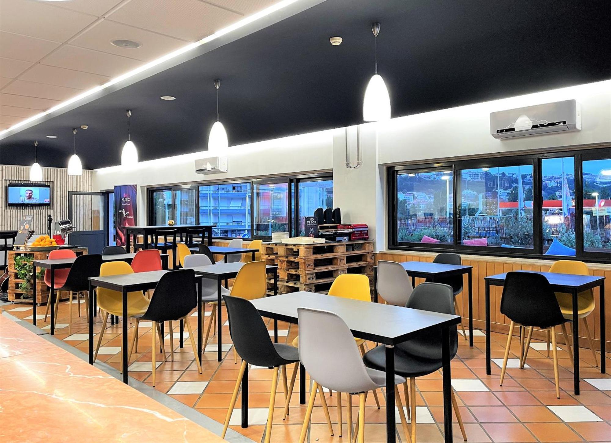 Hotel Ibis Leiria Fatima Екстер'єр фото