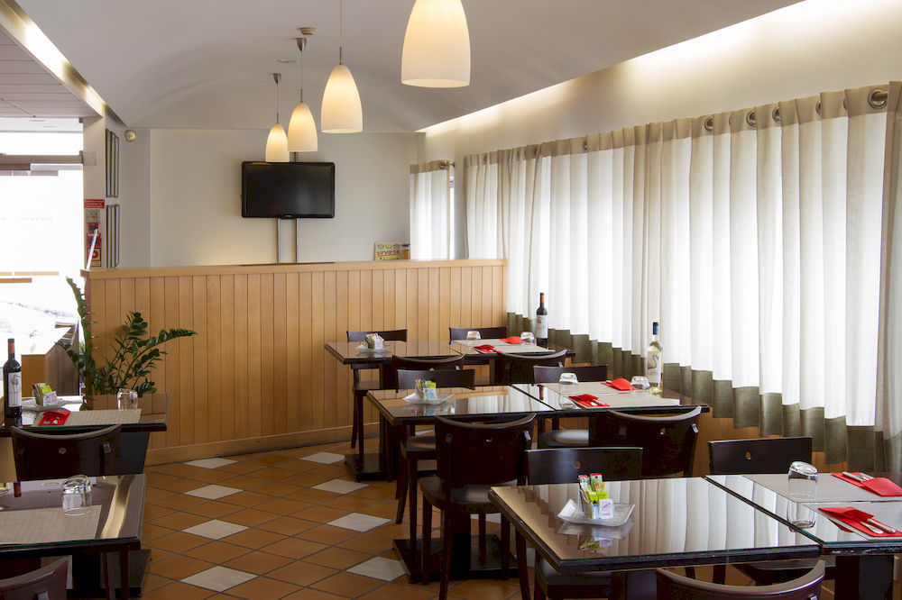 Hotel Ibis Leiria Fatima Екстер'єр фото
