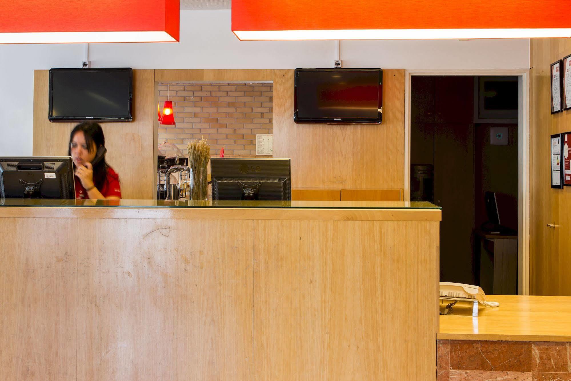 Hotel Ibis Leiria Fatima Екстер'єр фото